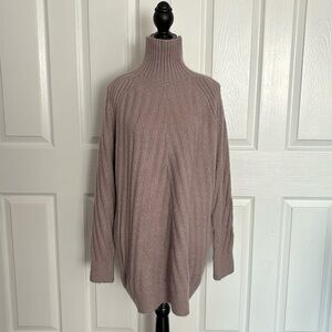 Super Soft Bulky Long Turtleneck Sweater in pale mauve / taupe / rose